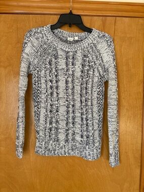 GAP White & Black Knit Sweater